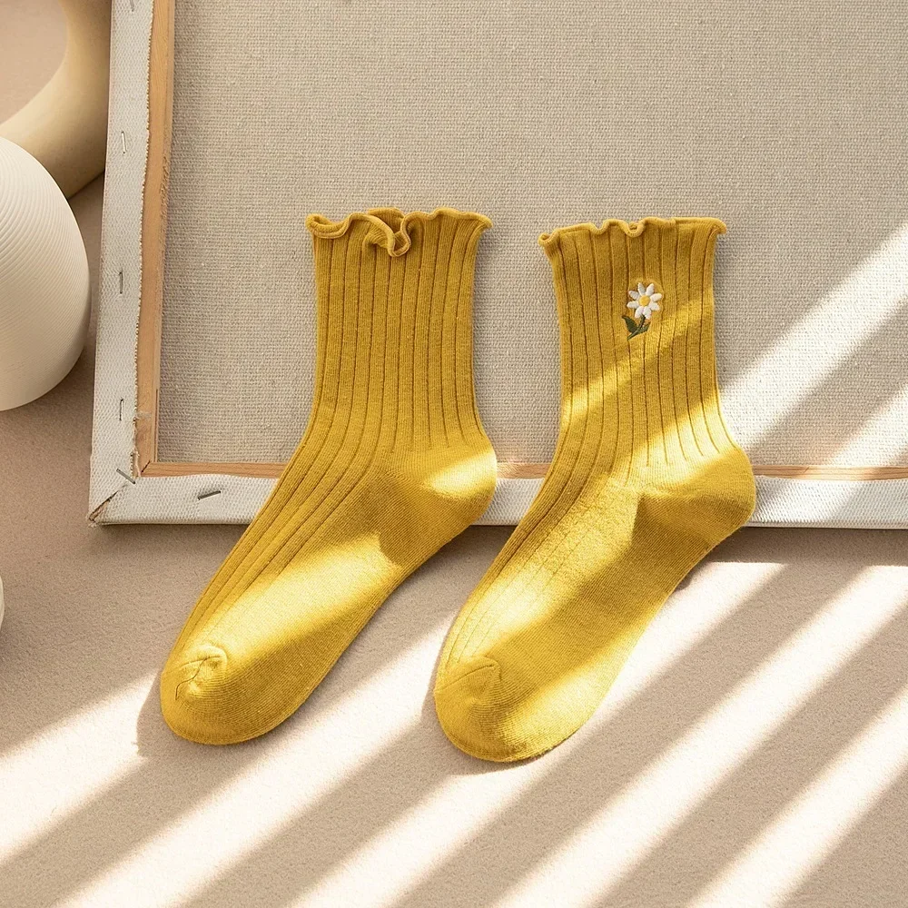Women Socks Korean Japanese Style Cartoon Green Flower Harajuku Cute Kawaii Mid Tube Socks Breathable Casual Short Cotton Socks