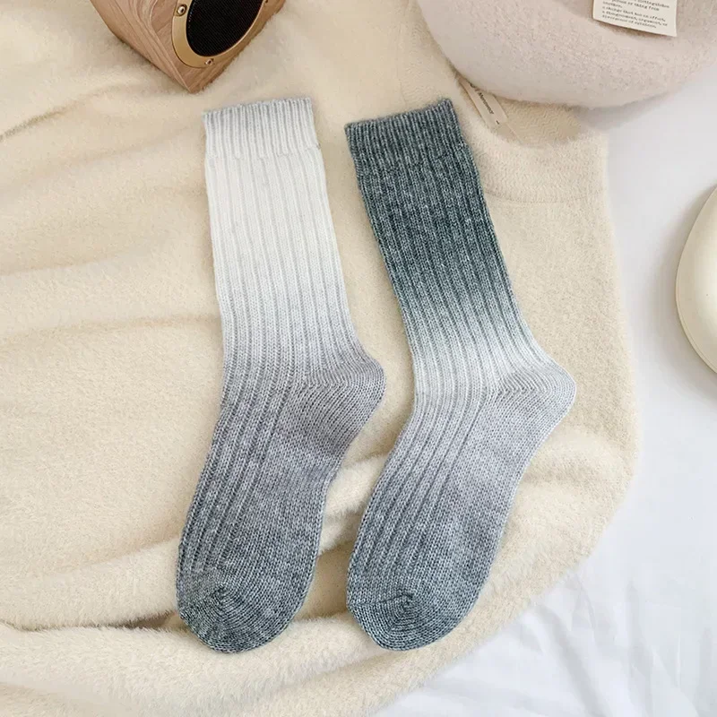 Winter Dikke Warme Lange Sokken Gradiënt Wol Kasjmier Kawaii Sokken Vrouwen Thermische Vloer Slaapsokken Nieuwjaar Cadeau Herfst 2024Nieuw