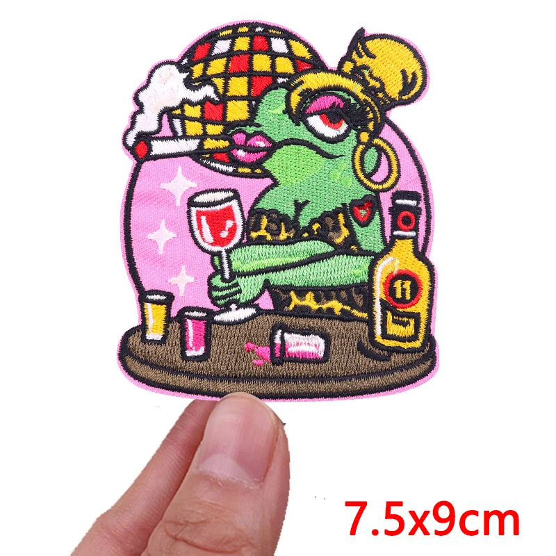 Netherland Oeteldonk Emblem Embroidered Patches For Clothing DIY Netherland Carnival Frog Embroiodery Patch Iron On Patches